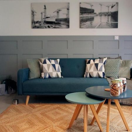 Houseboat Apartment With Water Terrace, Free Parking, Free Bikes & Fast Wifi Amsterdam Bagian luar foto