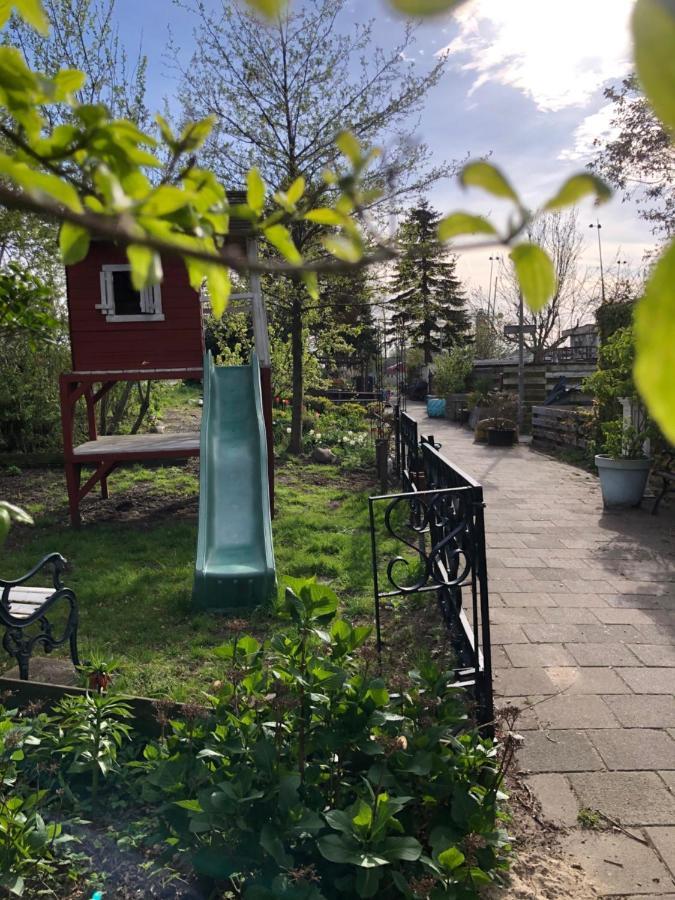 Houseboat Apartment With Water Terrace, Free Parking, Free Bikes & Fast Wifi Amsterdam Bagian luar foto
