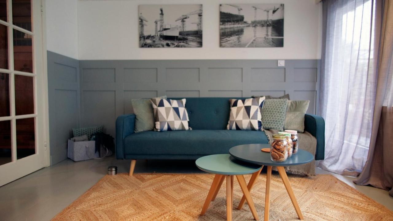 Houseboat Apartment With Water Terrace, Free Parking, Free Bikes & Fast Wifi Amsterdam Bagian luar foto